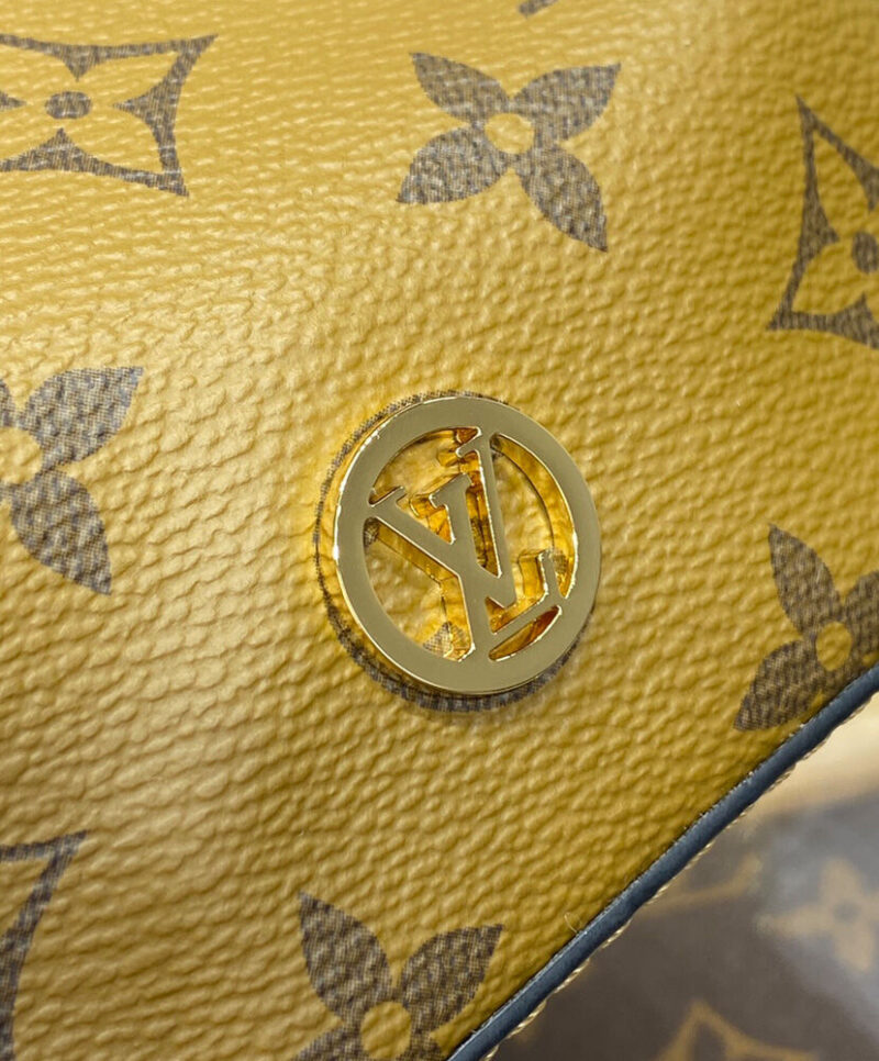 Louis Vuitton Online Only M82885 Apricot